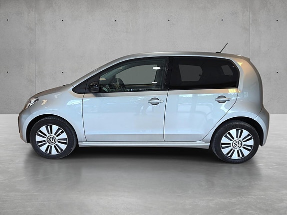Volkswagen UP! 2 of 5