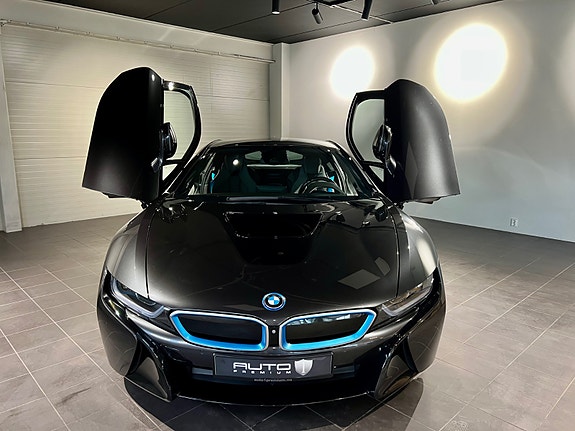 BMW i8 15 of 30