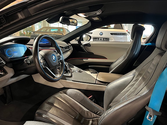 BMW i8 18 of 30