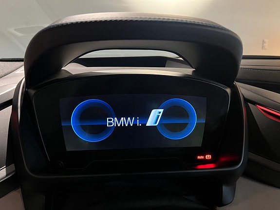 BMW i8 24 of 30