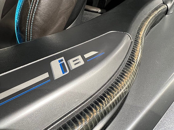 BMW i8 17 of 30
