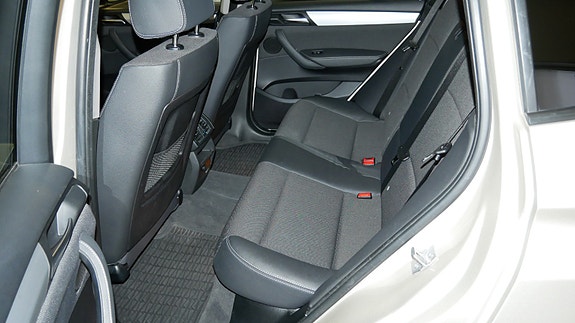 BMW X3 28 of 30
