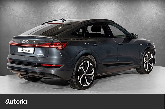 Audi e-tron Sportback 2 of 30