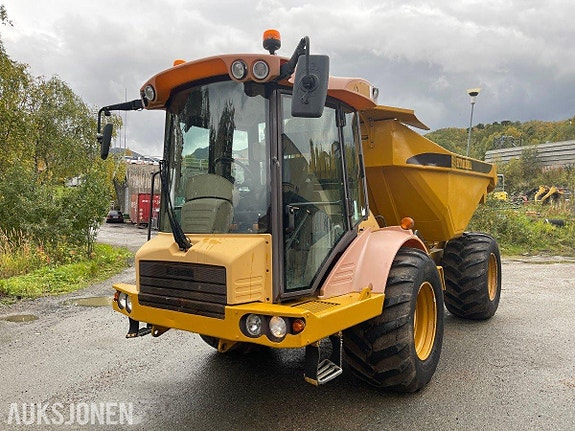 Hydrema 912 D Dumper med 180 graders sving på kassen 2 of 5