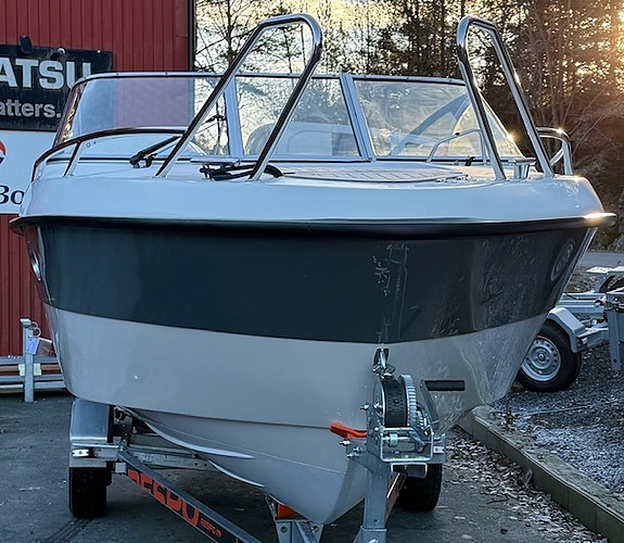 AMT 200 DC med Honda BF 150 HK. 2016 Modell. 3 of 13