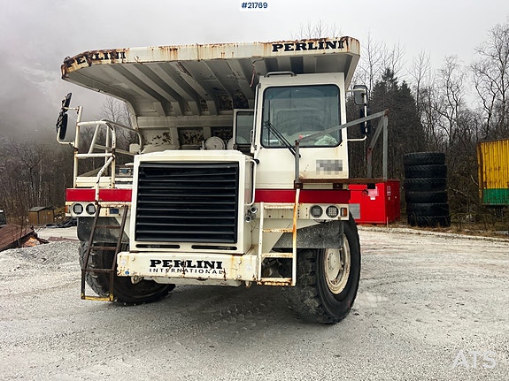 Perlini DP705 Tipptruck 4 of 5
