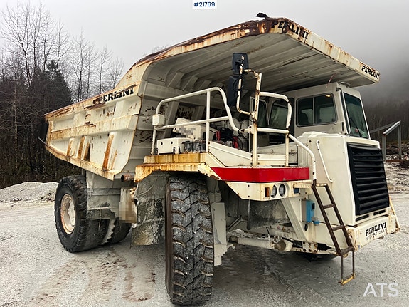 Perlini DP705 Tipptruck 2 of 5