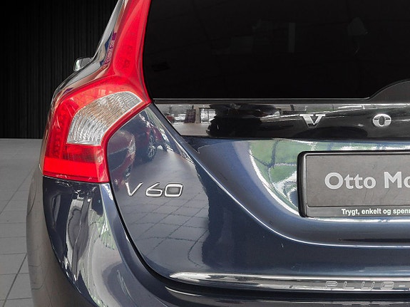 Volvo V60 9 of 30