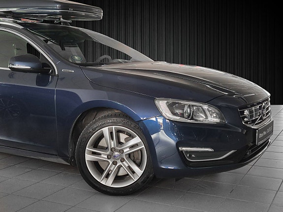 Volvo V60 3 of 30