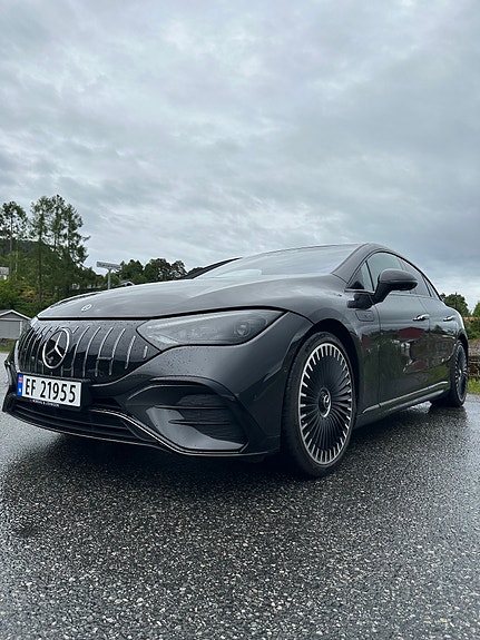 Mercedes-Benz EQE43 3 of 30