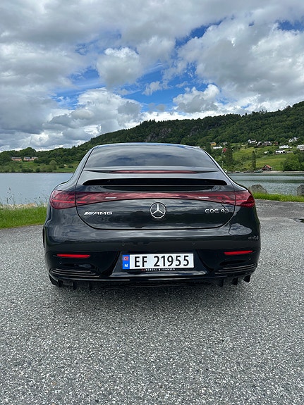 Mercedes-Benz EQE43 14 of 30