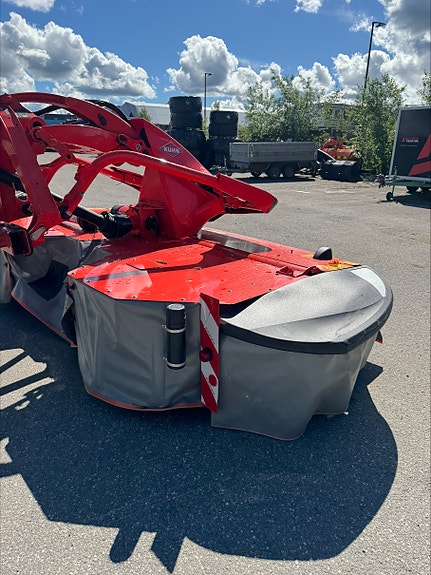 Demokjørt Kuhn Frontslåmaskin 2023, kr 225 000,-