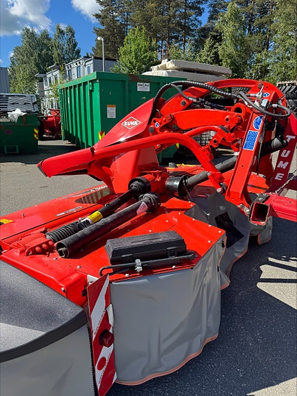 Demokjørt Kuhn Frontslåmaskin 2023, kr 225 000,-