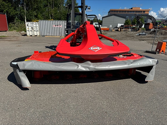 Demokjørt Kuhn Frontslåmaskin 2023, kr 225 000,-