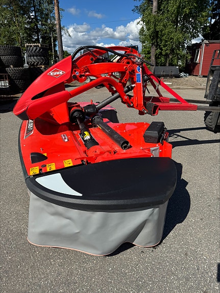 Demokjørt Kuhn Frontslåmaskin 2023, kr 225 000,-