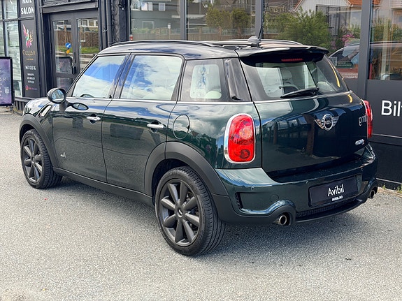MINI Cooper S 3 of 5