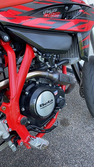 Beta Beta RR 125 4T LC Motard 9 of 9