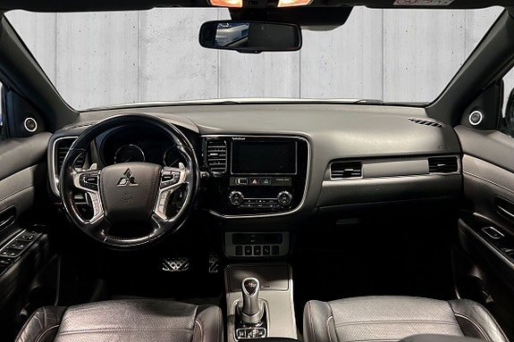 Mitsubishi Outlander 12 of 23