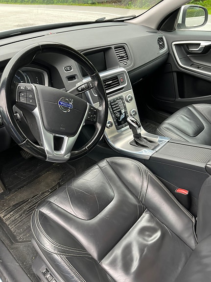 Volvo S60 5 of 5