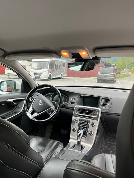 Volvo S60 8 of 8