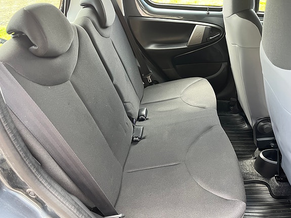 Toyota Aygo 10 of 10