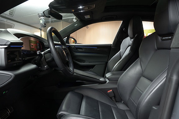 Porsche Macan 10 of 30