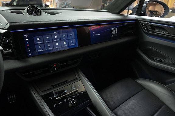 Porsche Macan 11 of 30