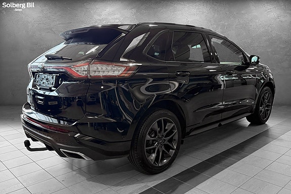 Ford Edge 4 of 5