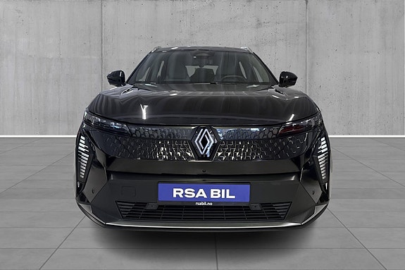 Renault Scenic E-Tech 2 of 5