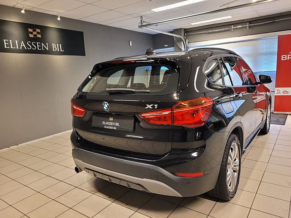 BMW X1 5 of 5