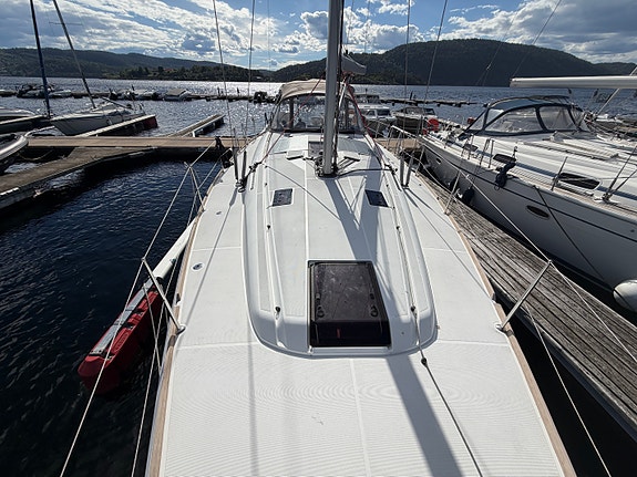 2013 Sun Odyssey 439 - 4 lugarer. Sommerklar og velutrustet båt! 4 of 5
