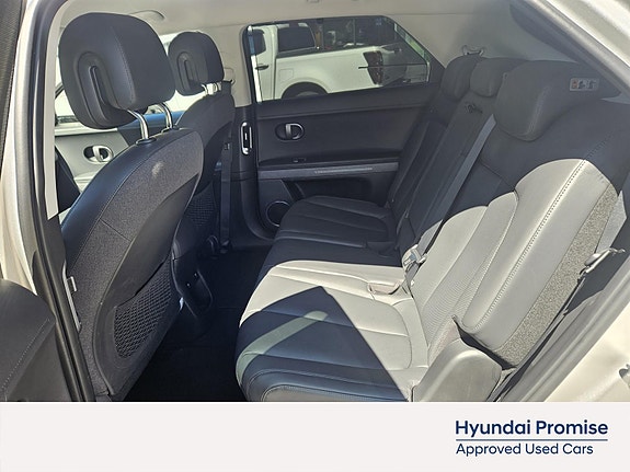 Hyundai Ioniq 5 10 of 30