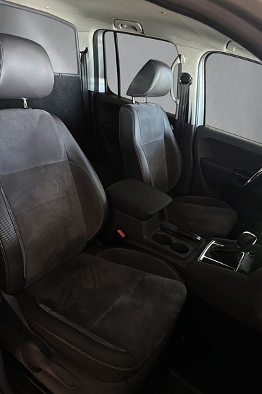 Volkswagen Amarok 7 of 10