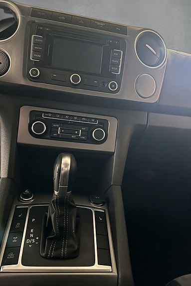 Volkswagen Amarok 6 of 10