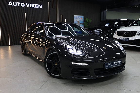 Porsche Panamera 2 of 5