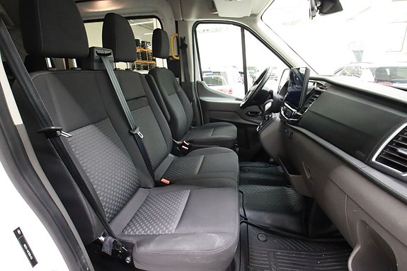 Ford Transit 9 of 21