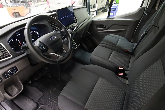 Ford Transit 7 of 21