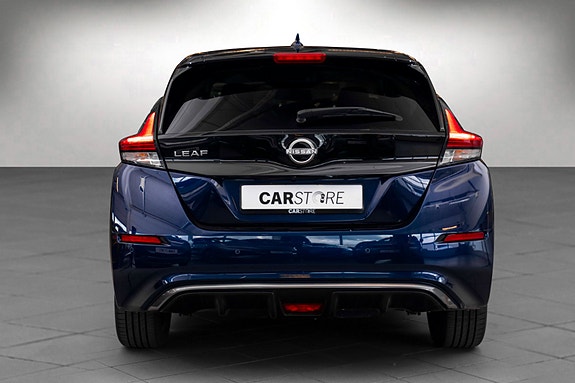Nissan Leaf 7 of 23