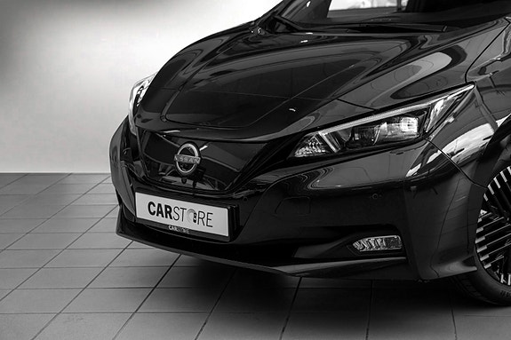 Nissan Leaf 2 of 5