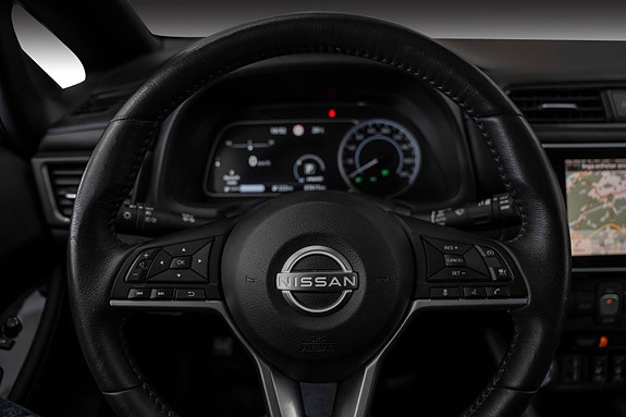 Nissan Leaf 10 of 23