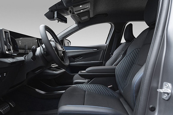 Renault Scenic E-Tech 10 of 27