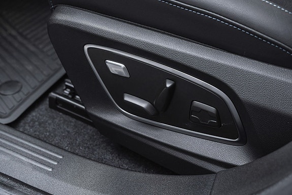 Renault Scenic E-Tech 11 of 27