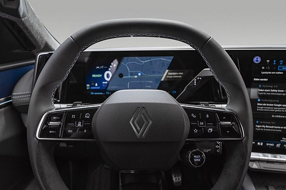 Renault Scenic E-Tech 16 of 27