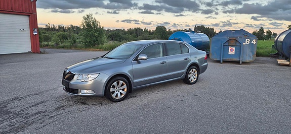 Skoda Superb 8 of 30