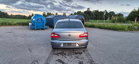 Skoda Superb 14 of 30