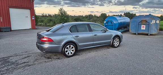 Skoda Superb 18 of 30