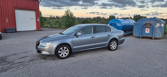 Skoda Superb 9 of 30