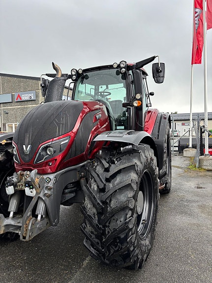 Valtra T234 Direct, fronthydraulikk, kun 3700 t. Nye dekk 2018, kr 1 089 000,-