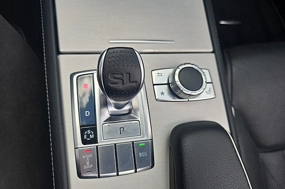 Mercedes-Benz SL350 17 of 19