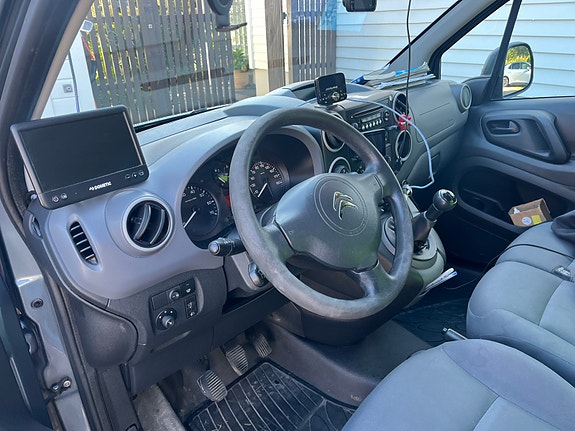 Citroen Berlingo 11 of 22